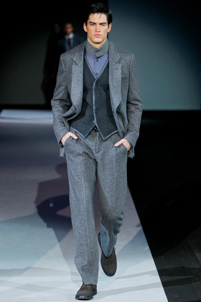 Giorgio Armani 2011 ﶬbDƬ