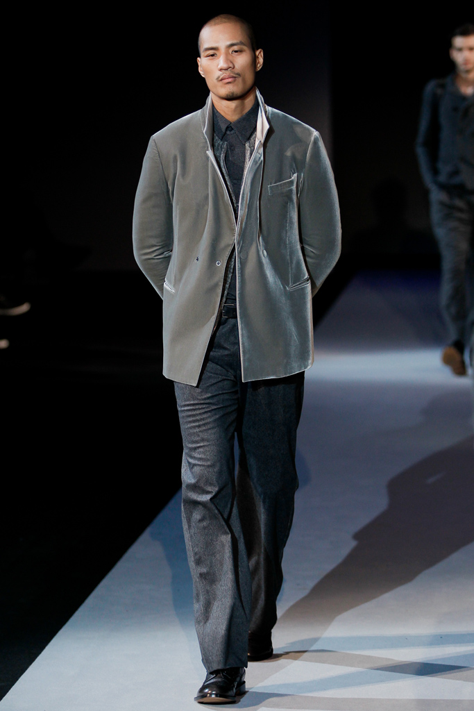 Giorgio Armani 2011 ﶬbDƬ