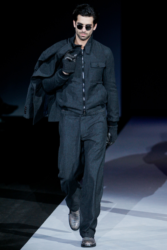 Giorgio Armani 2011 ﶬbDƬ