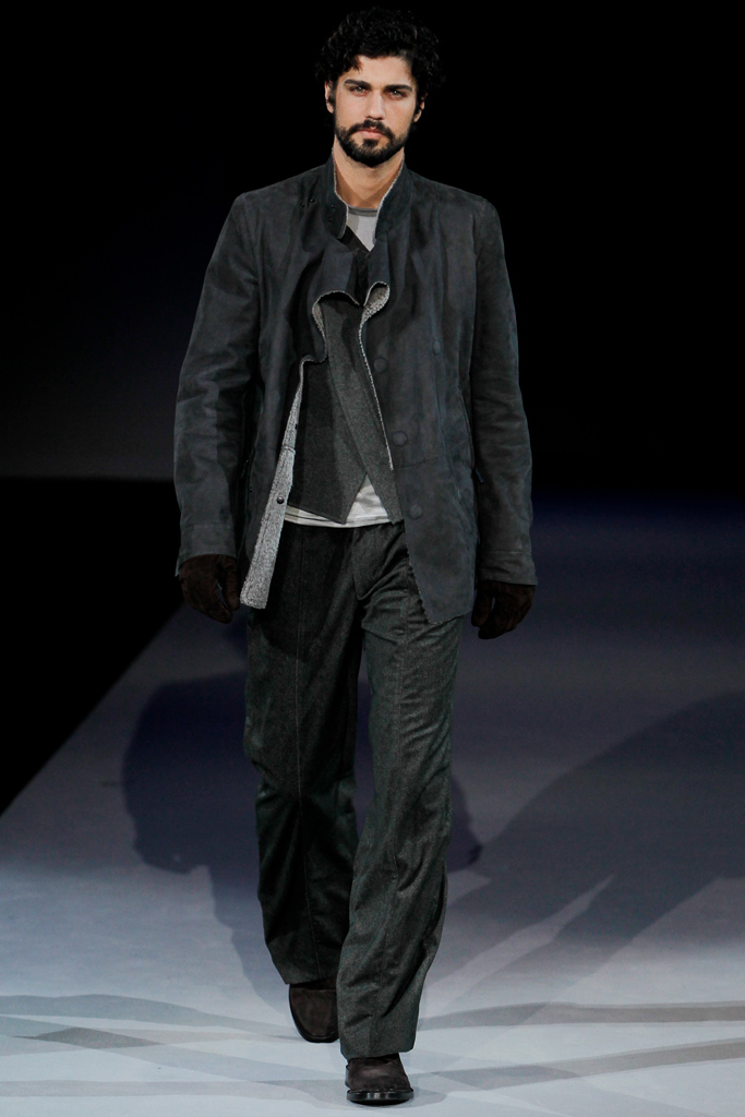 Giorgio Armani 2011 ﶬbDƬ