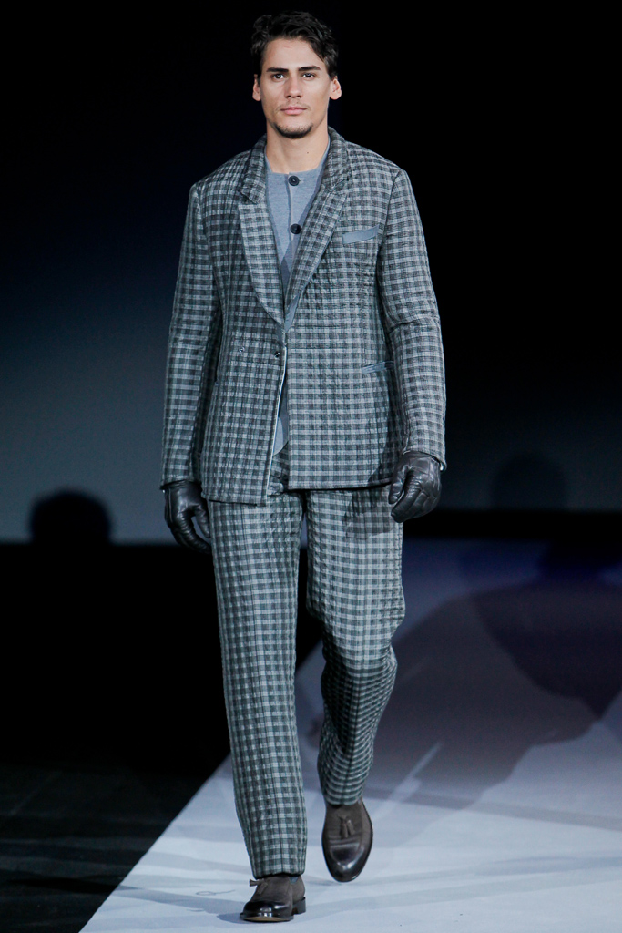 Giorgio Armani 2011 ﶬbDƬ