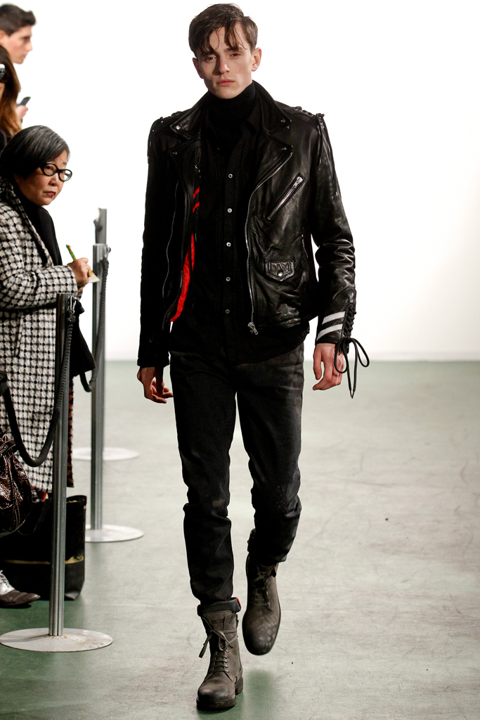 Moschino 2011 秋冬男裝高清圖片