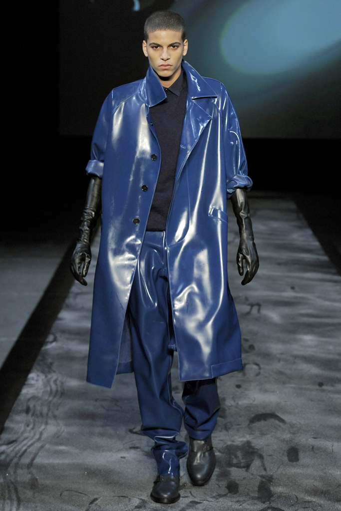 Mugler 2011 ﶬbDƬ