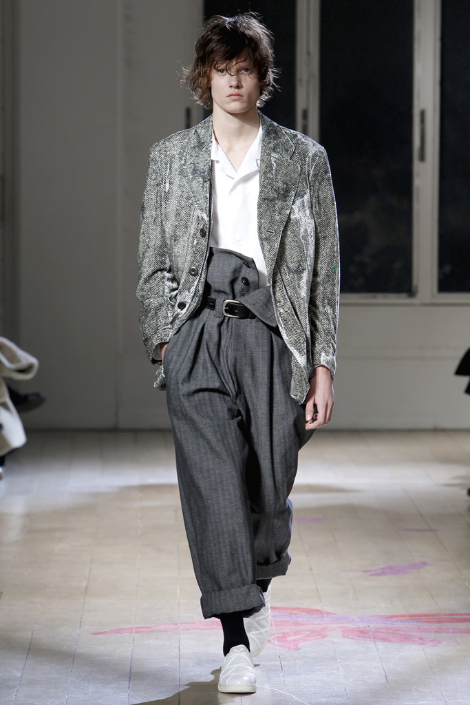 Yohji Yamamoto 2011 ﶬbDƬ