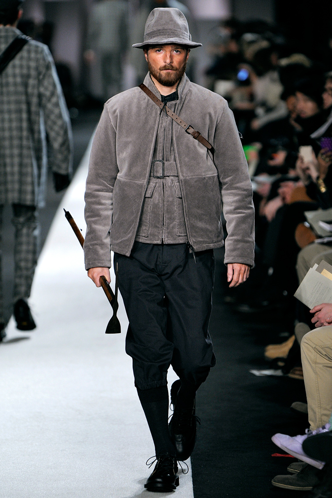 N.Hoolywood 2011 ﶬbDƬ