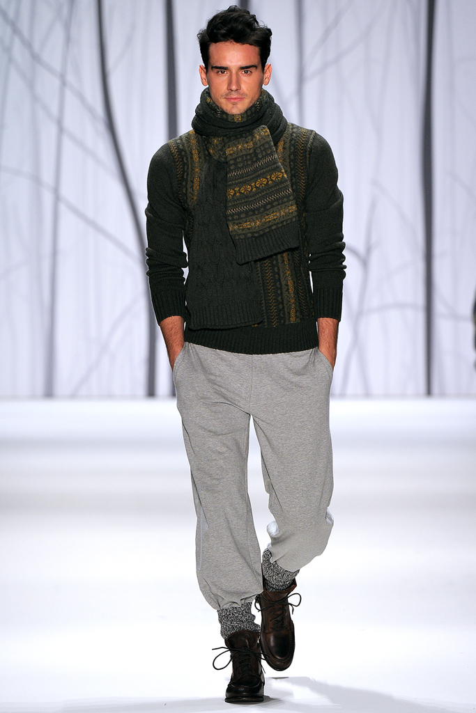 Perry Ellis 2011 ﶬbDƬ