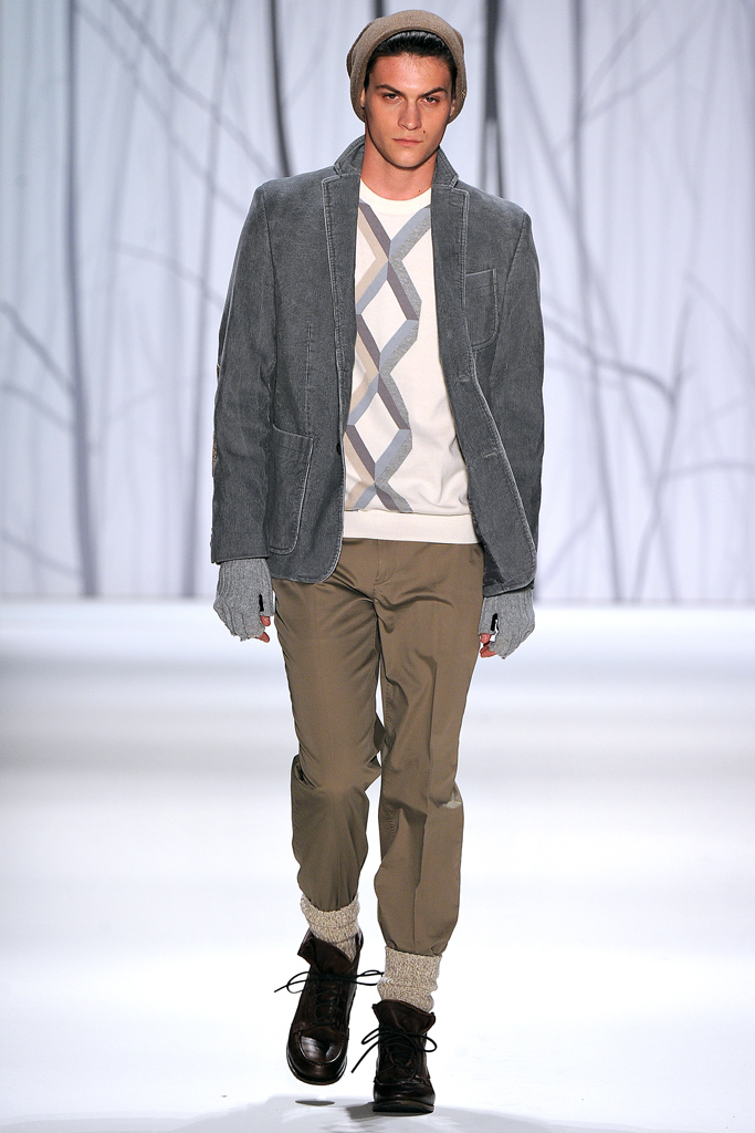 Perry Ellis 2011 ﶬbDƬ