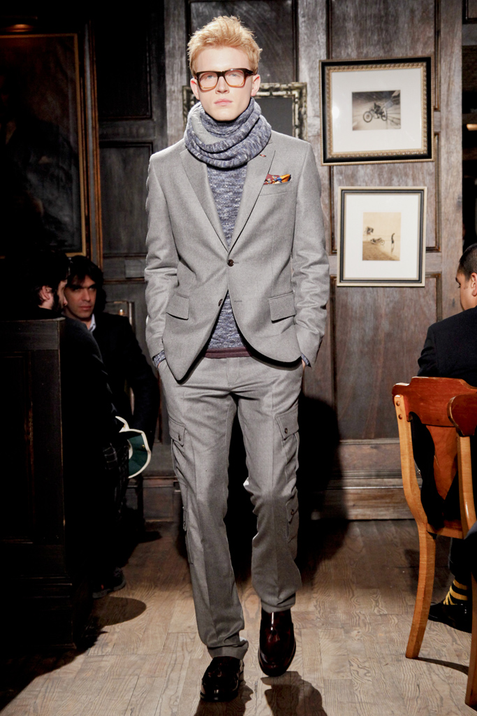 Tommy Hilfiger 2011 ﶬbDƬ