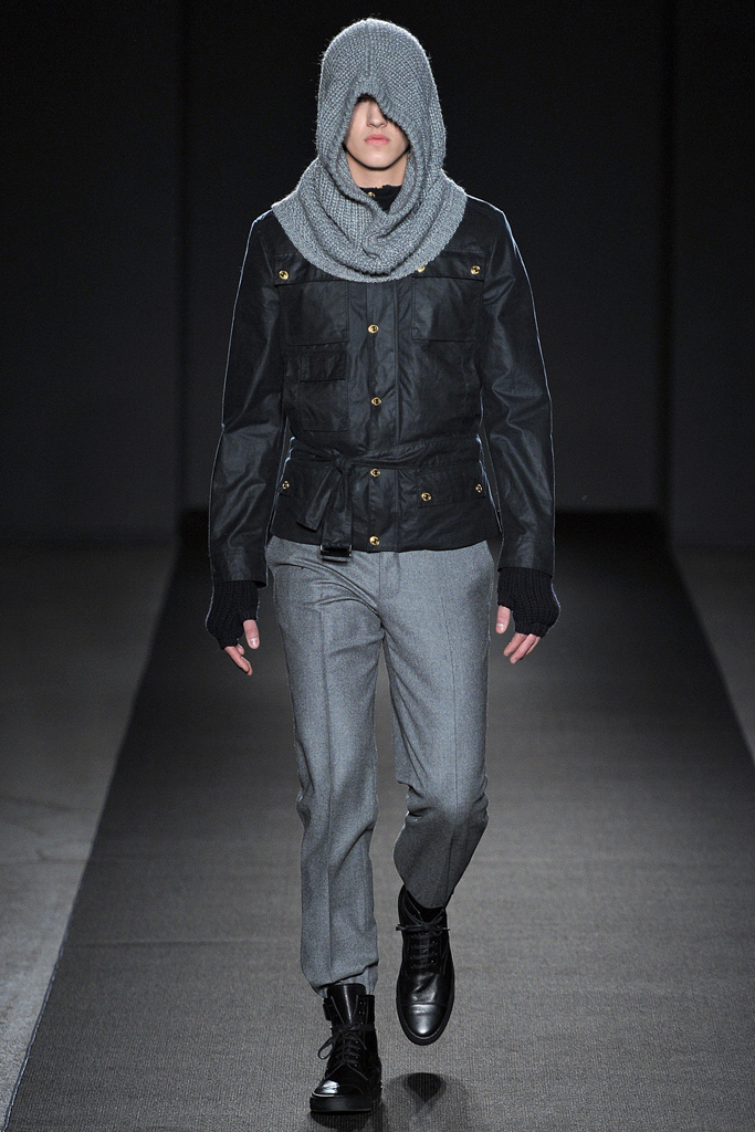 Simon Spurr 2011 ﶬbDƬ