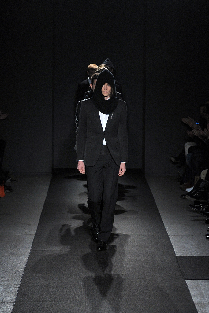 Simon Spurr 2011 ﶬbDƬ
