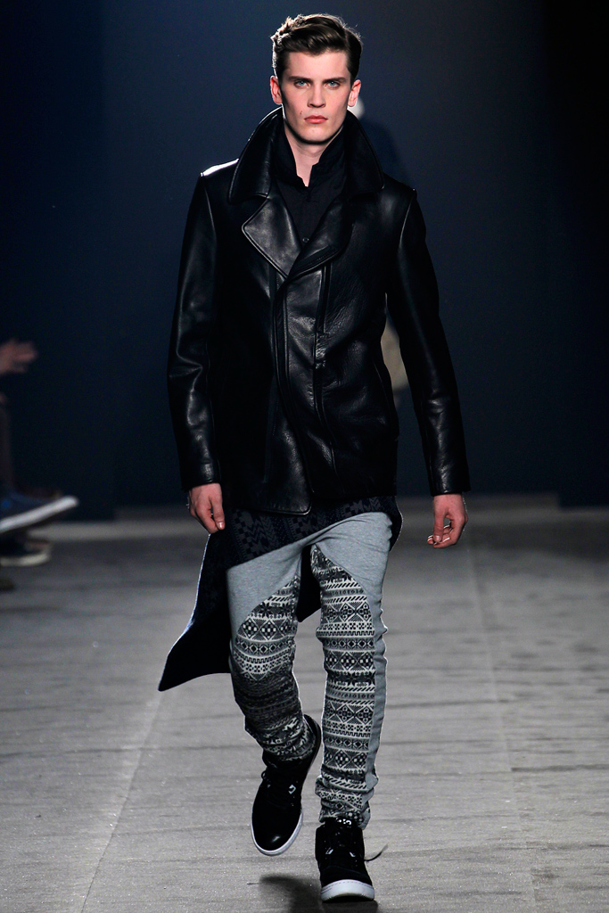 Y-3 2011 ﶬbDƬ
