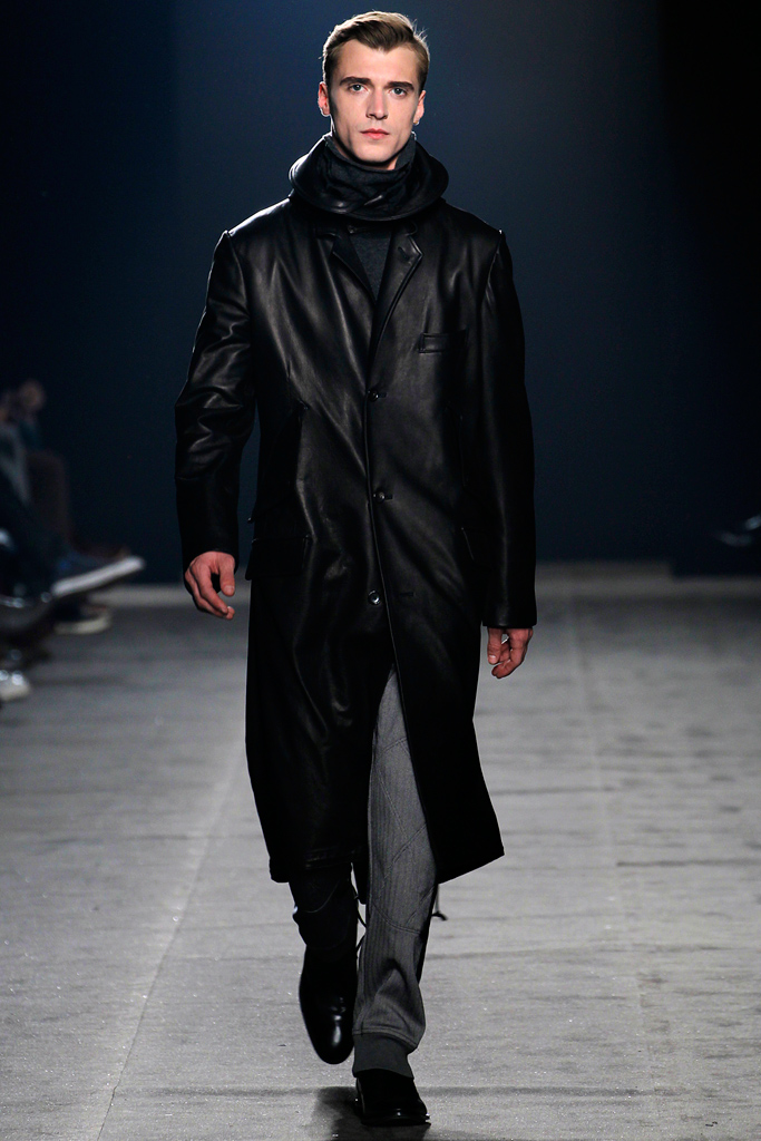 Y-3 2011 ﶬbDƬ