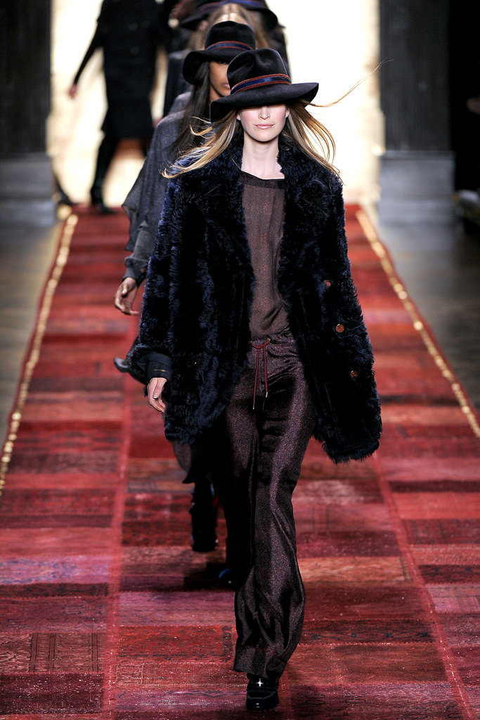 Tommy Hilfiger 2011 ﶬ¸DƬ