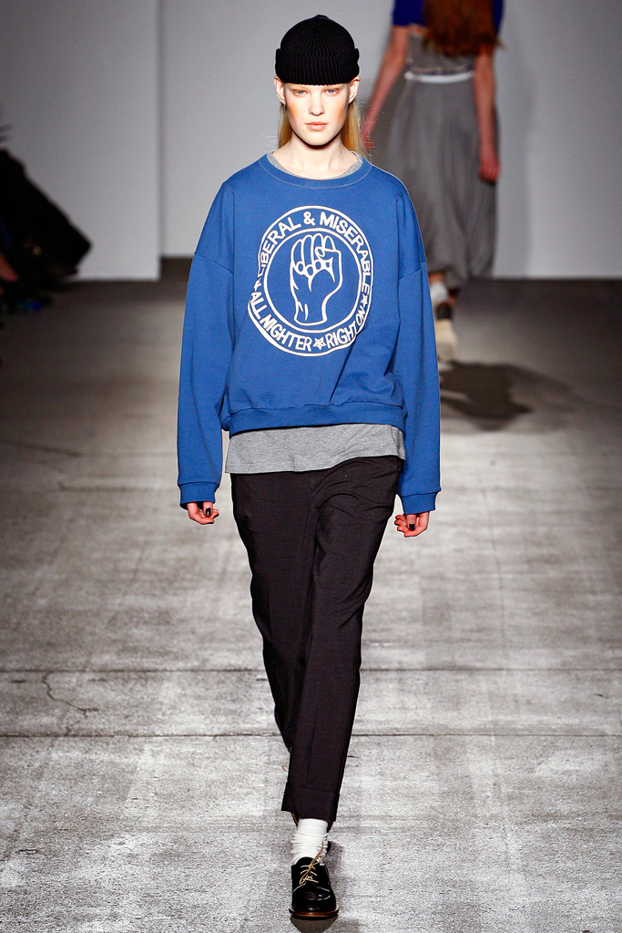 Karen Walker 2011  ﶬ¸DƬ