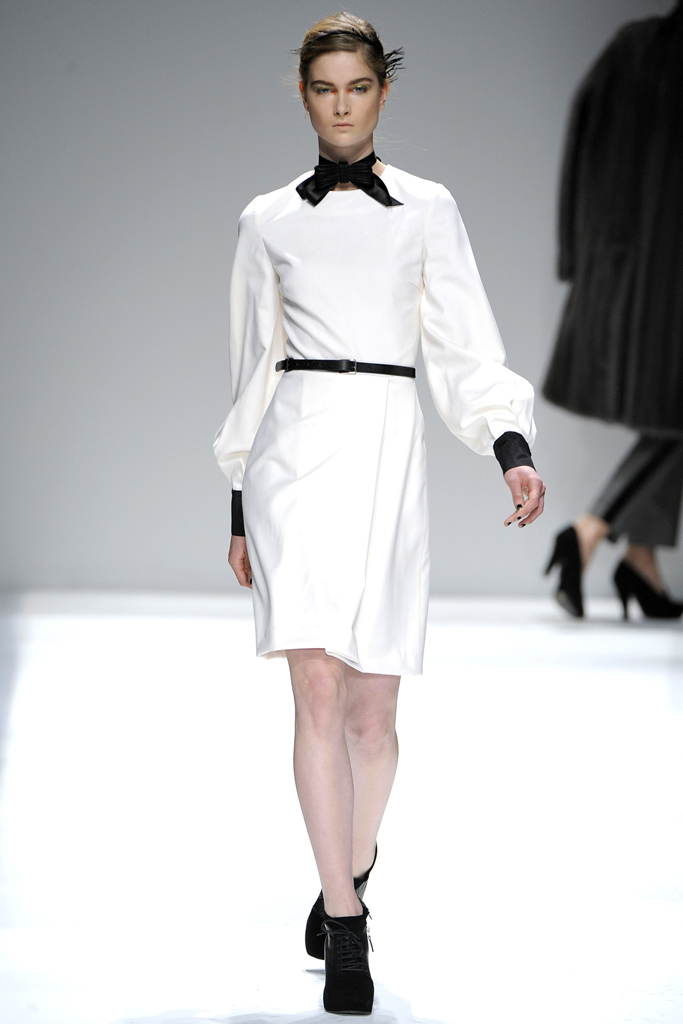 Yigal Azrouel  2011 ﶬ¸DƬ