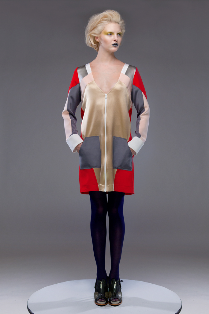 Julian Louie 2011ﶬ¸DƬ