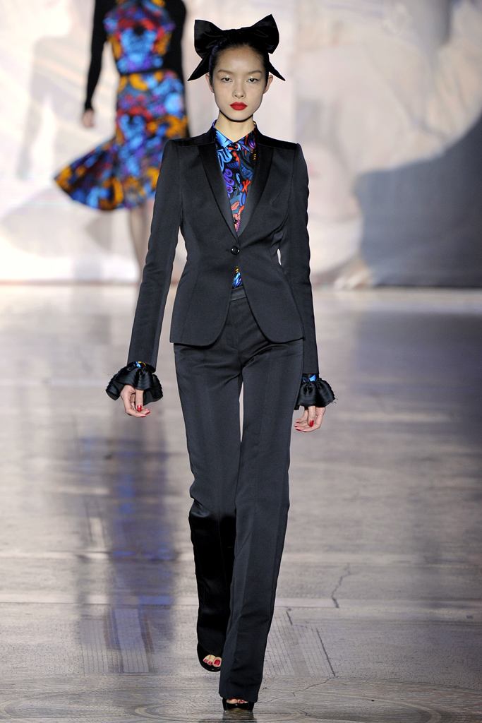 Giles 2011ﶬ¸DƬ