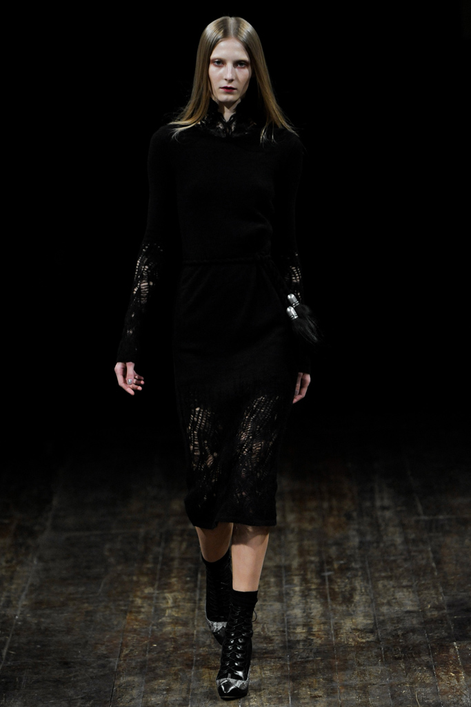 Julien Macdonald 2011ﶬ¸DƬ