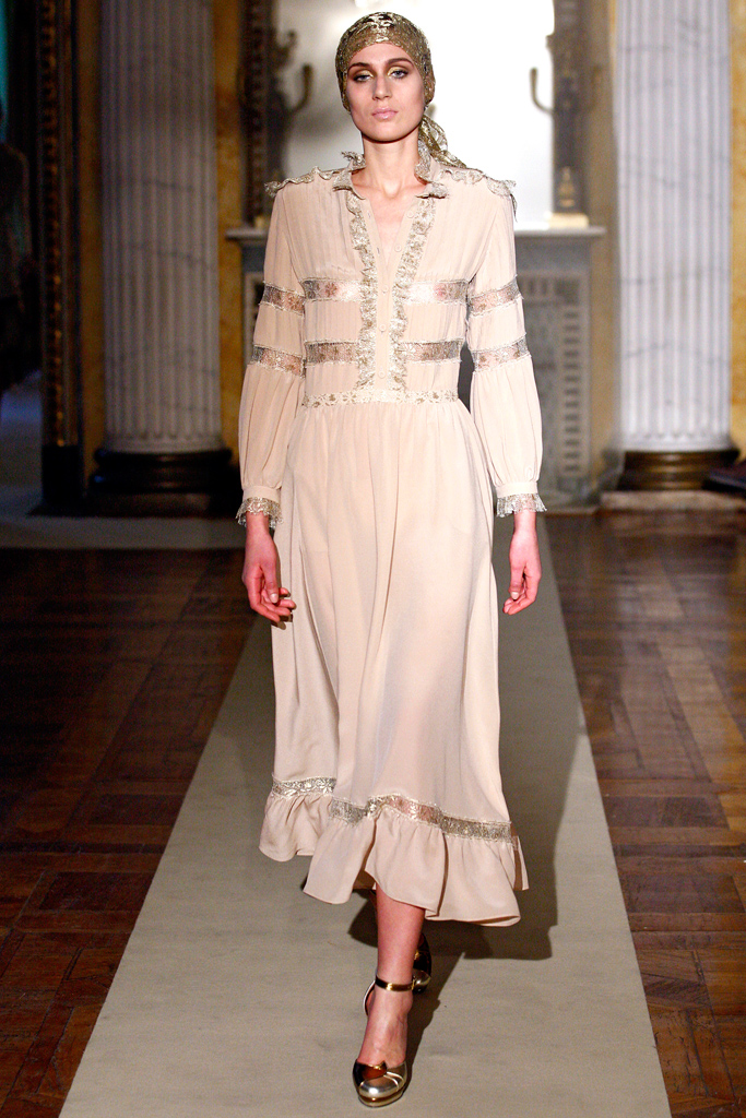 Luisa Beccaria 2011ﶬ¸DƬ