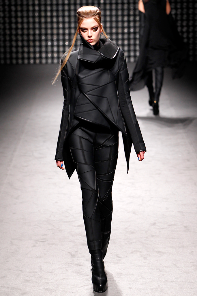 Gareth Pugh 2011ﶬ¸DƬ