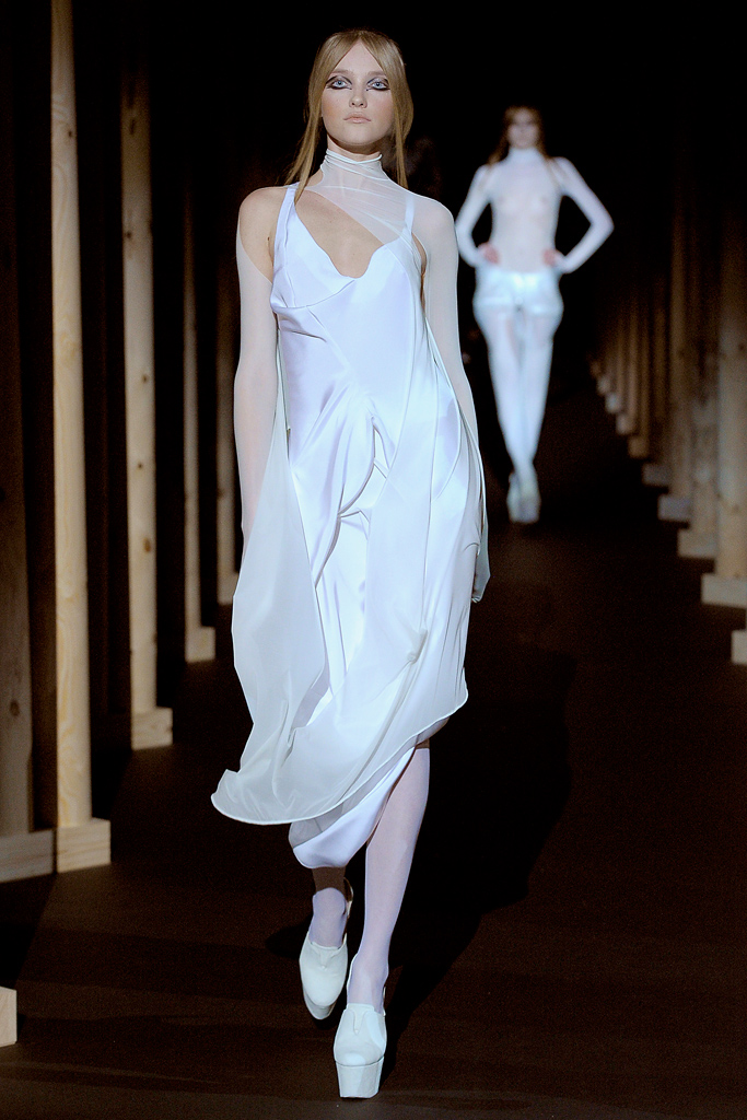Mugler 2011ﶬ¸DƬ