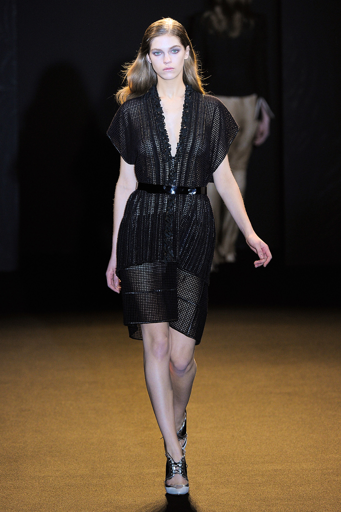 Sharon Wauchob 2011ﶬ¸DƬ