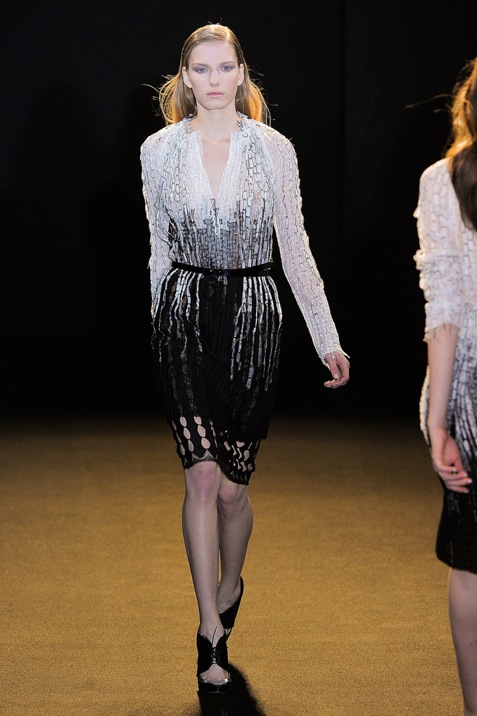 Sharon Wauchob 2011ﶬ¸DƬ