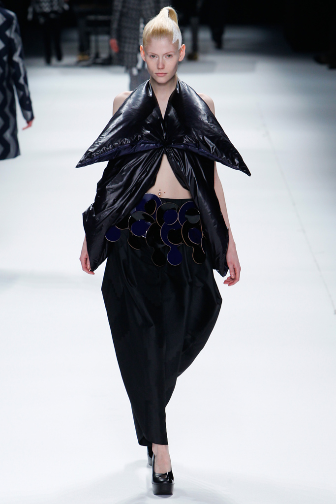 Issey Miyake 2011ﶬ DƬ