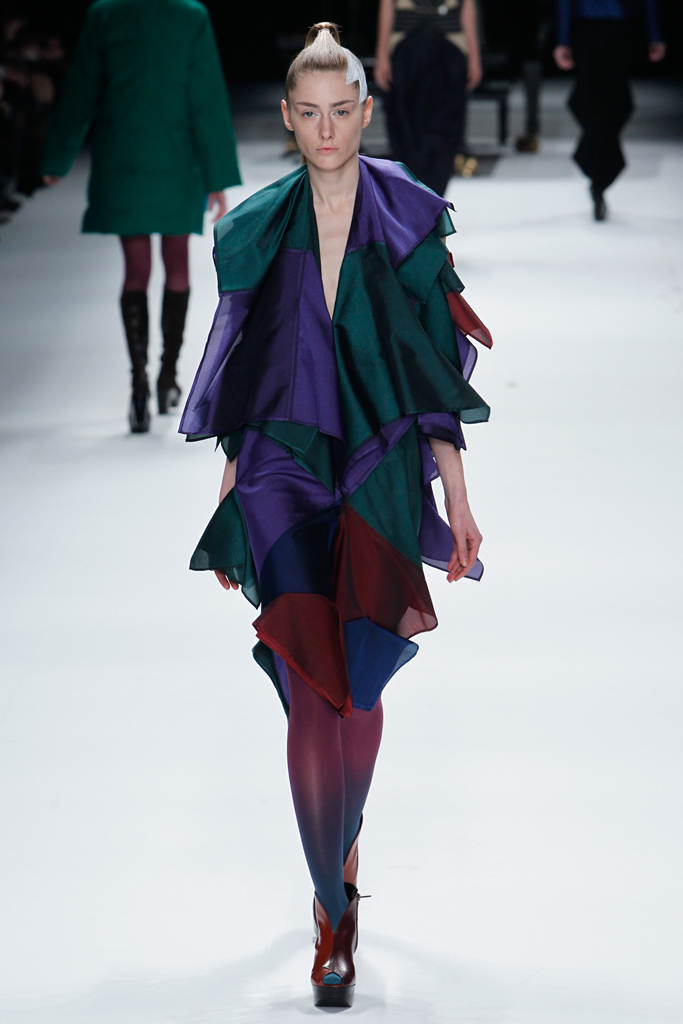 Issey Miyake 2011ﶬ DƬ