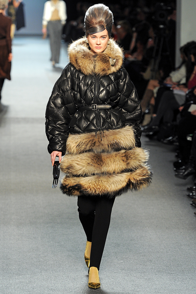 Jean Paul Gaultier 2011ﶬ DƬ