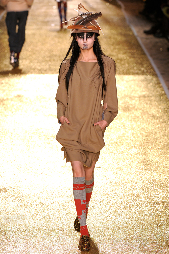 Vivienne Westwood 2011ﶬ DƬ