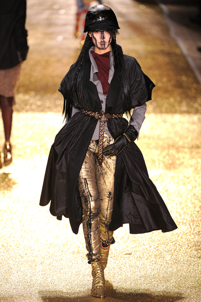 Vivienne Westwood 2011ﶬ DƬ