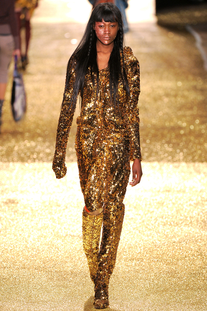 Vivienne Westwood 2011ﶬ DƬ