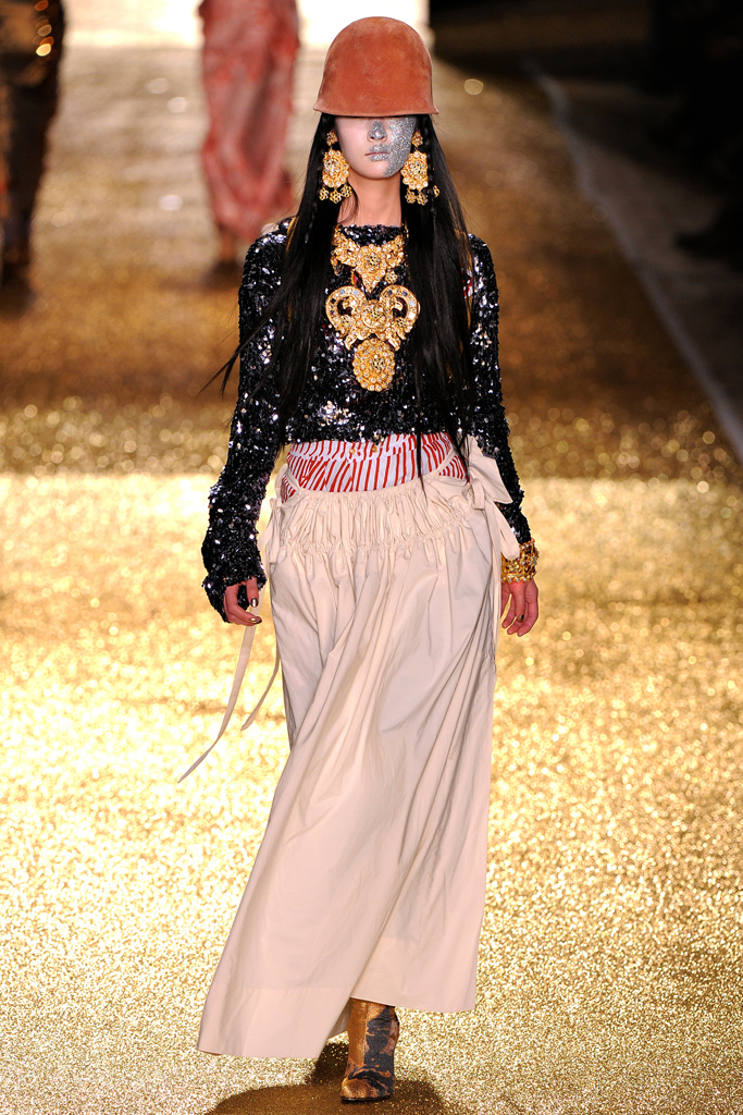 Vivienne Westwood 2011ﶬ DƬ