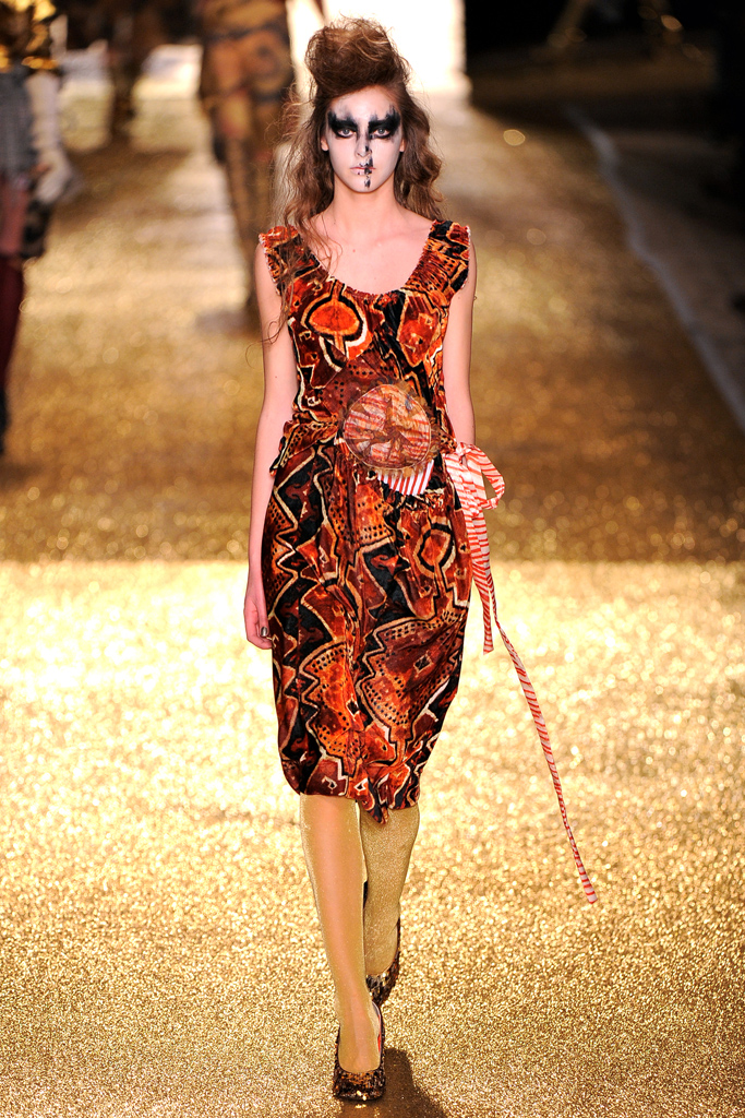 Vivienne Westwood 2011ﶬ DƬ