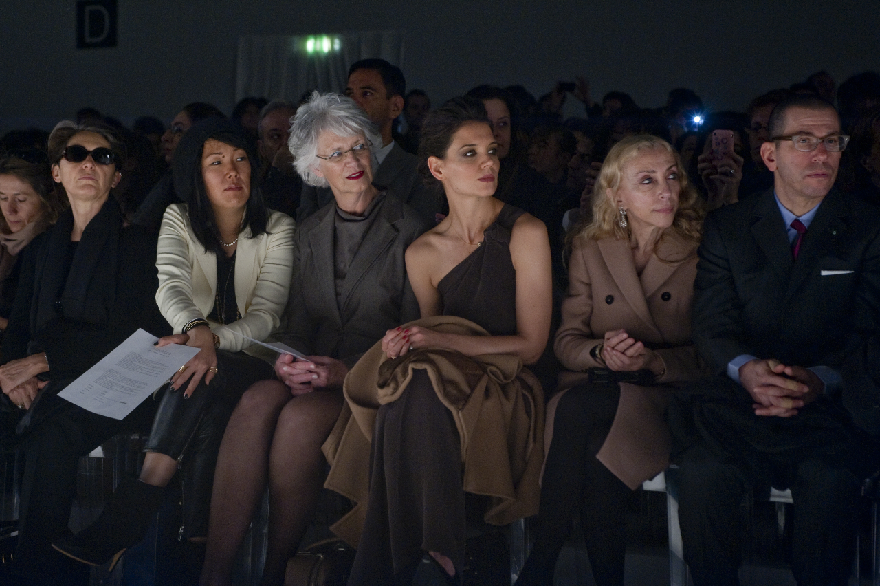 Katie Holmes出席 MAX MARA 2011秋冬時裝發(fā)布會