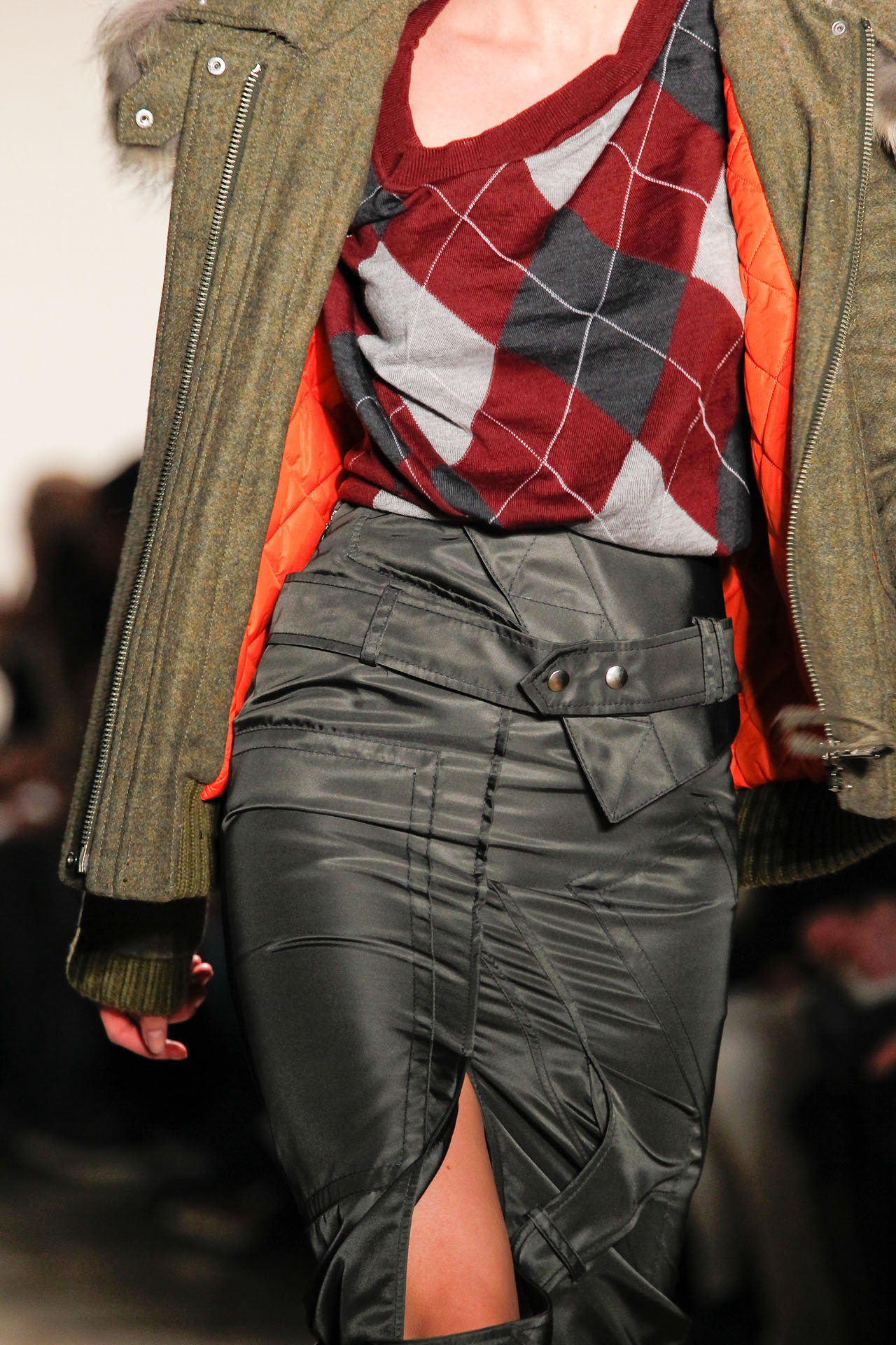 Altuzarra 2011ﶬDƬ