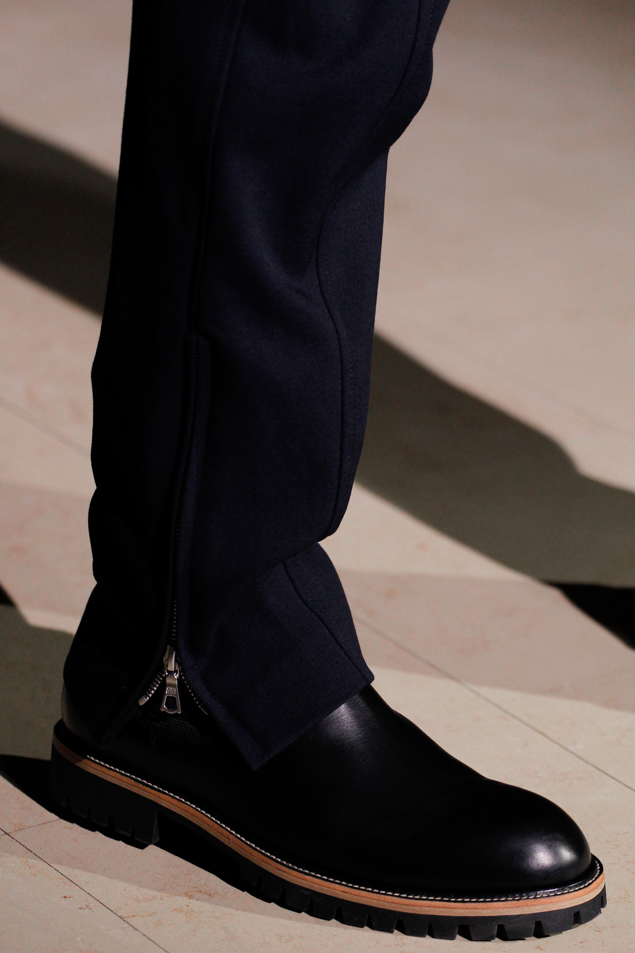 Dries Van Noten 2011ﶬbDƬ