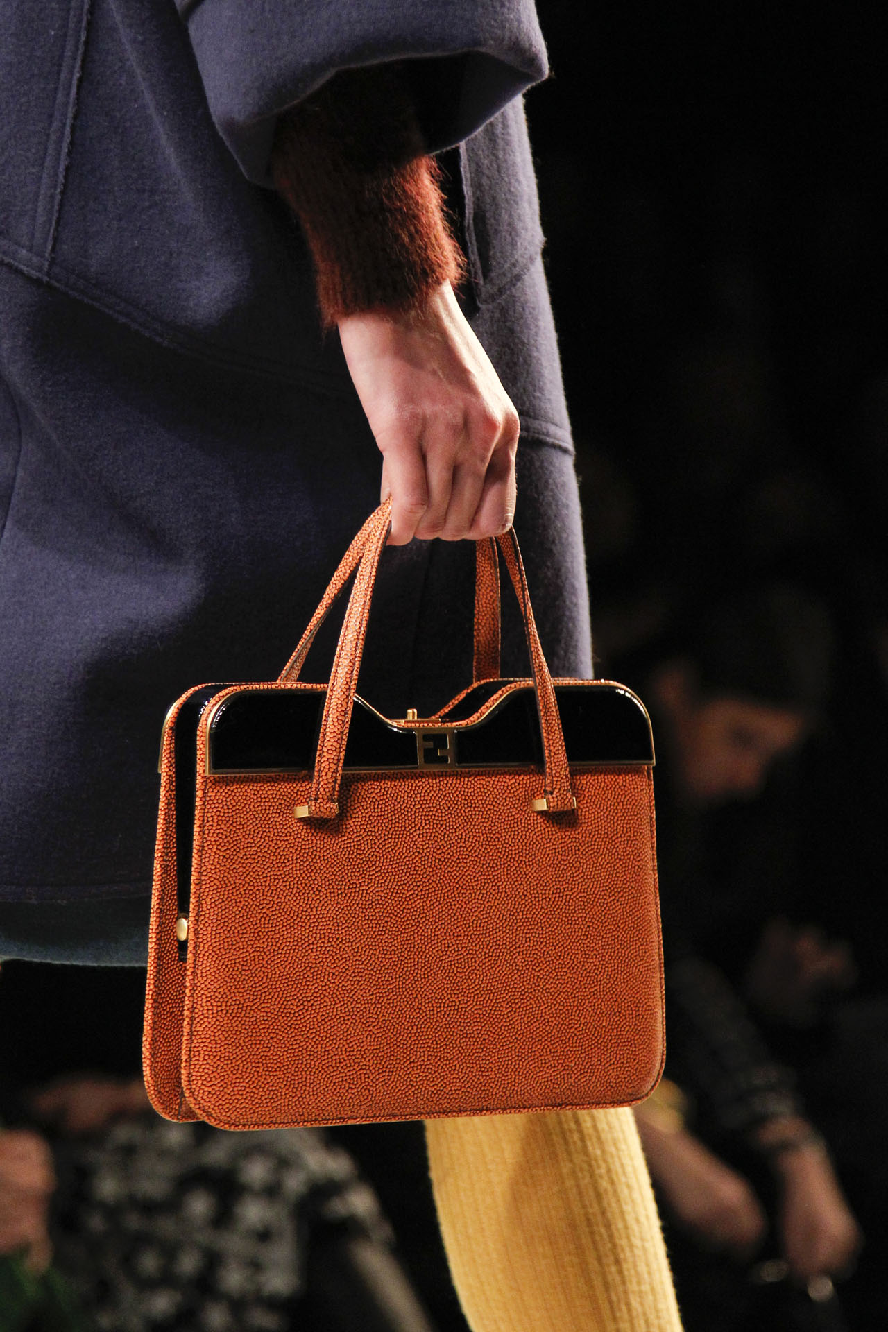 Fendi 2011ﶬ(x)(ji)DƬ