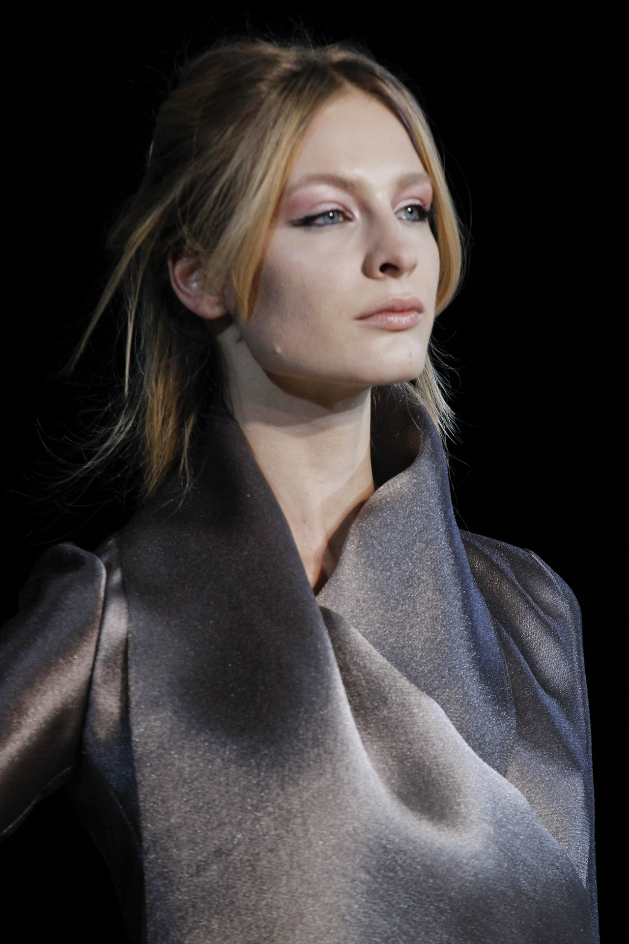 Giorgio Armani 2011ﶬ(x)(ji)DƬ