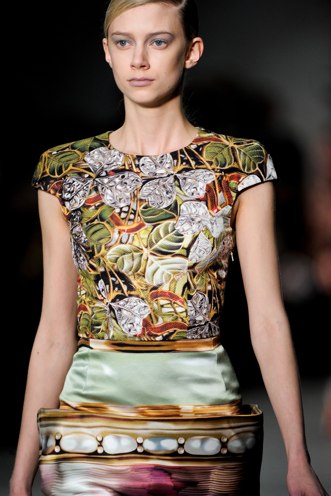 Mary Katrantzou 2011ﶬ(x)(ji)DƬ