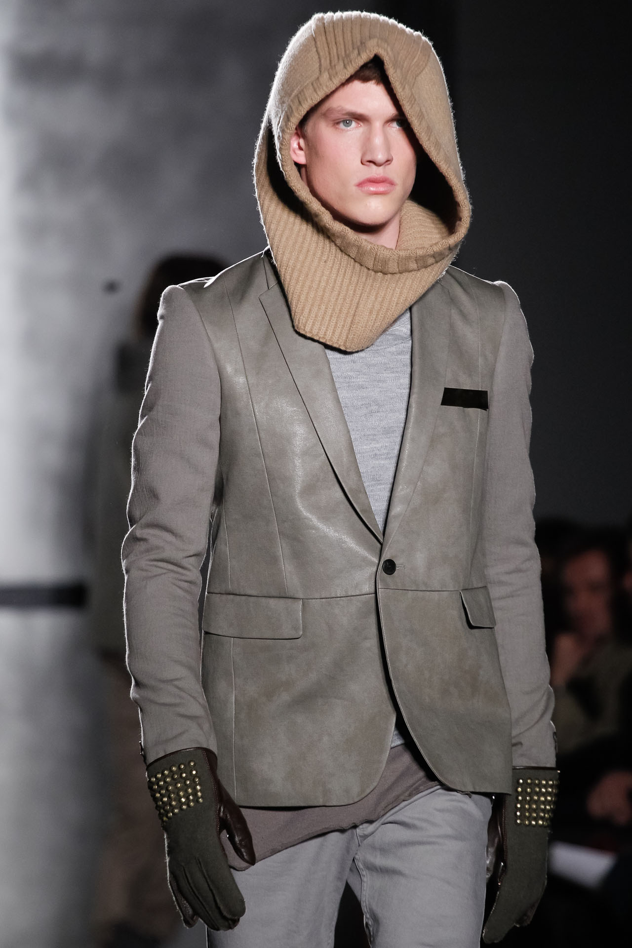 Robert Geller 2011ﶬ(x)(ji)DƬ