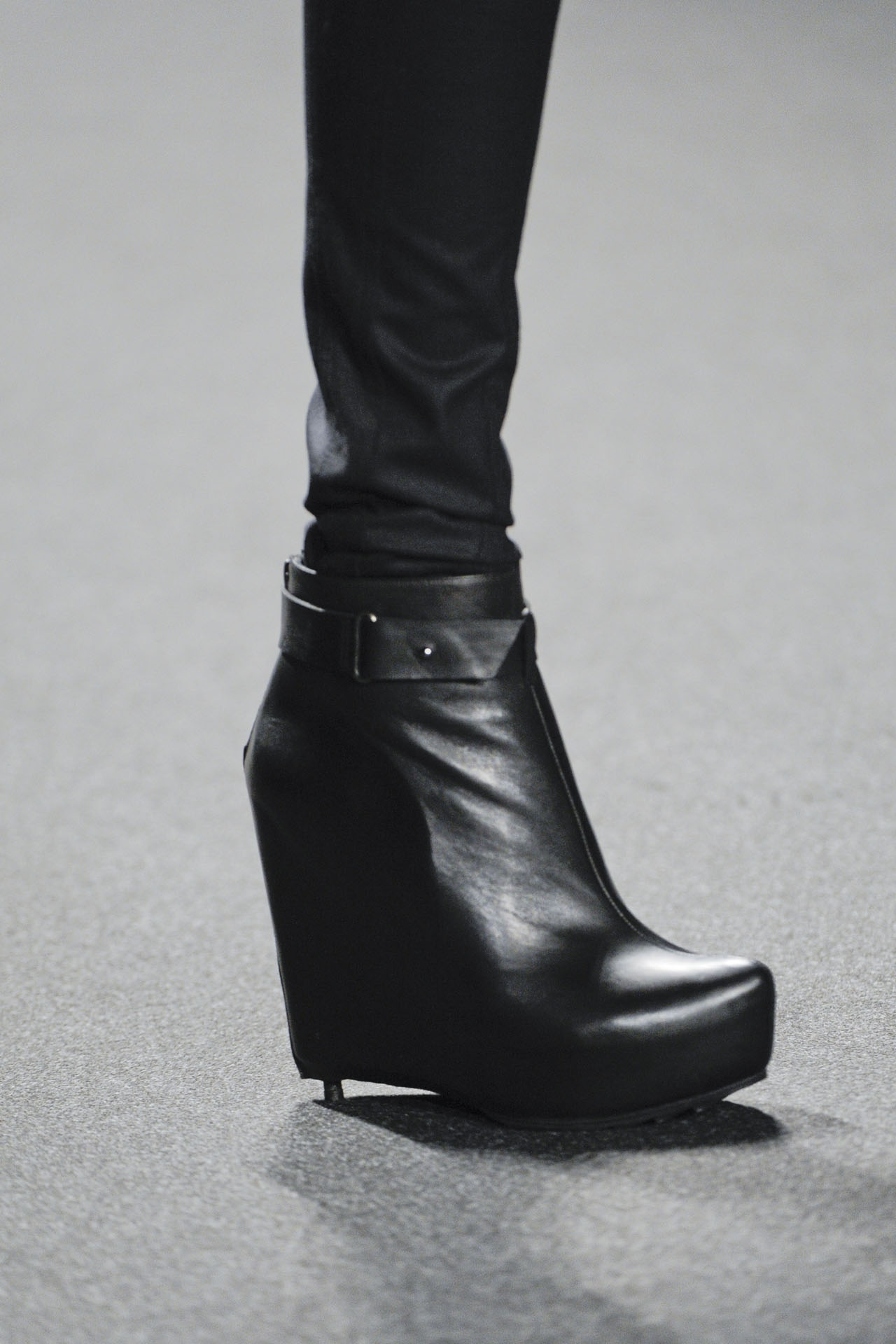 Vera Wang 2011ﶬ(x)(ji)DƬ