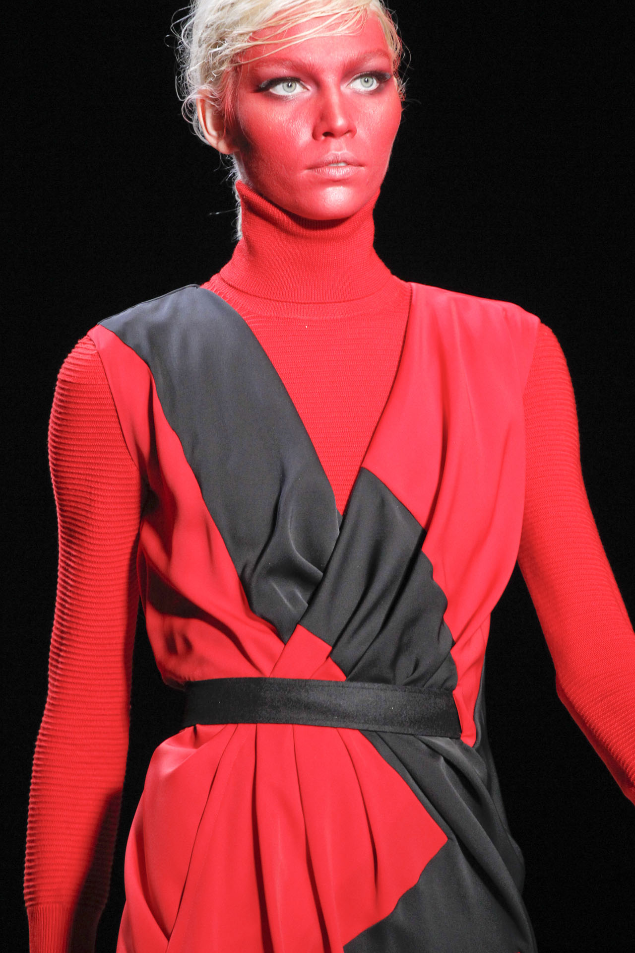 Viktor & Rolf 2011ﶬDƬ