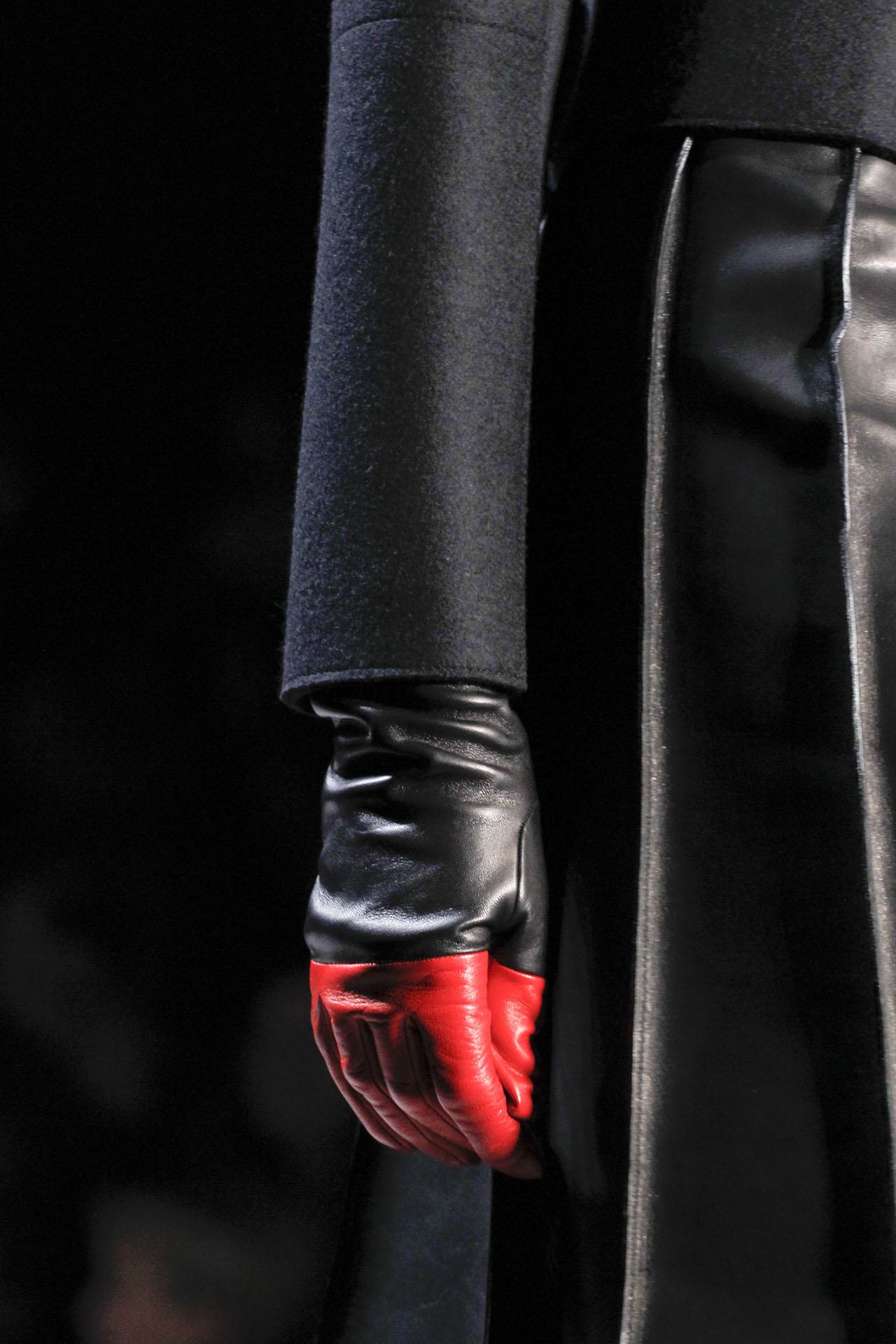 Viktor & Rolf 2011ﶬDƬ