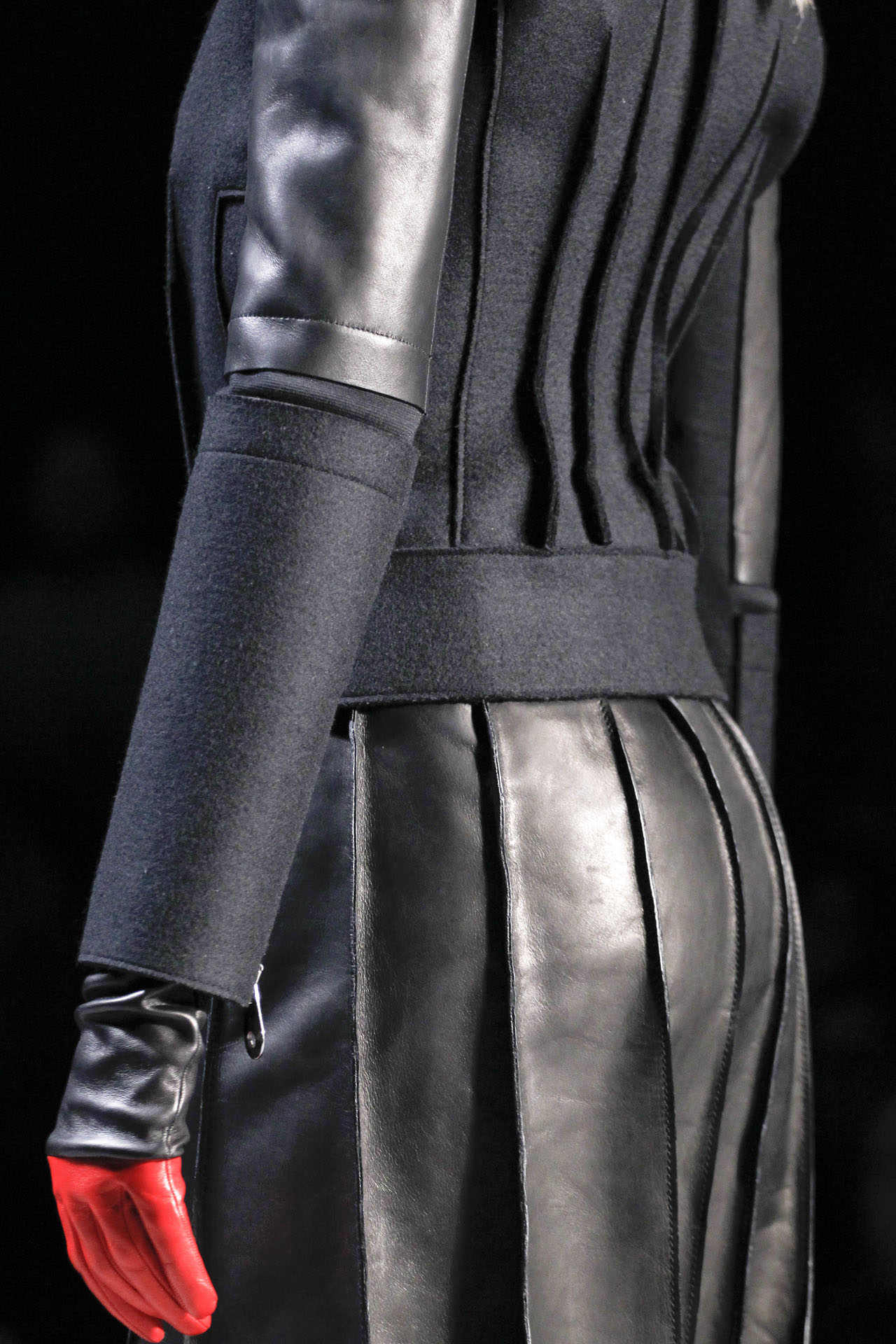 Viktor & Rolf 2011ﶬDƬ
