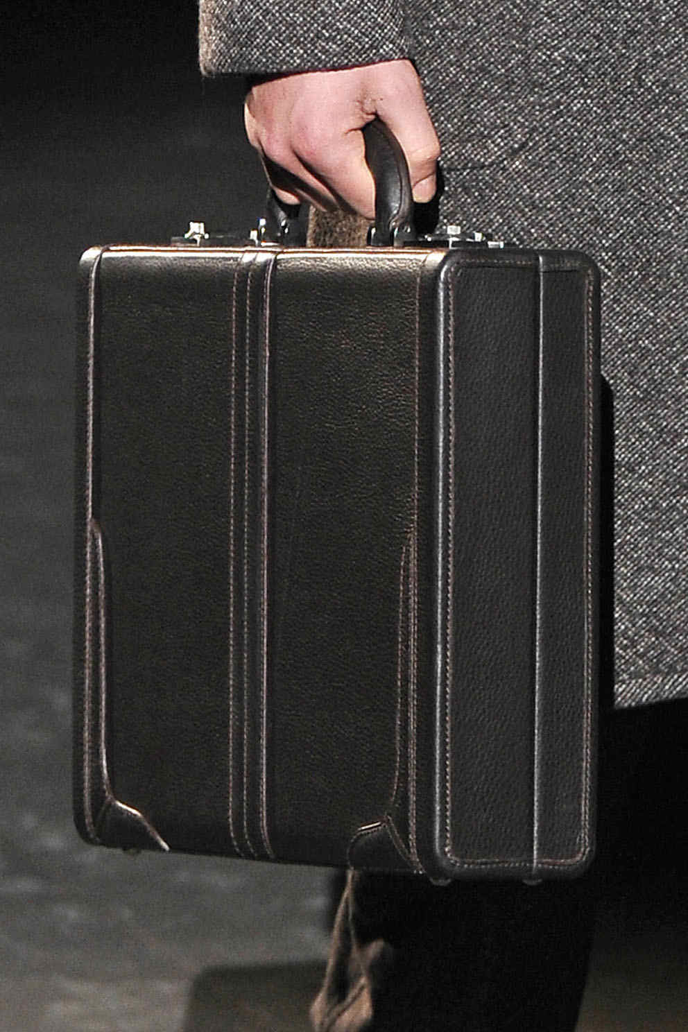 Corneliani 2011ﶬbDƬ