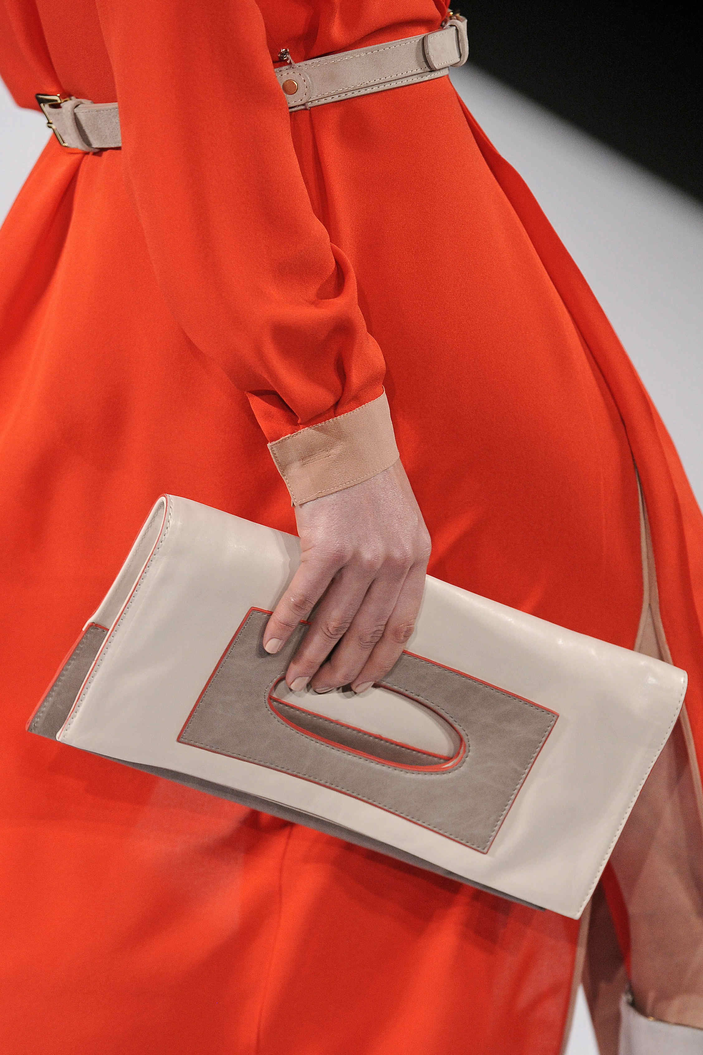 BCBG Max Azria 2011ﶬŮʿDƬ