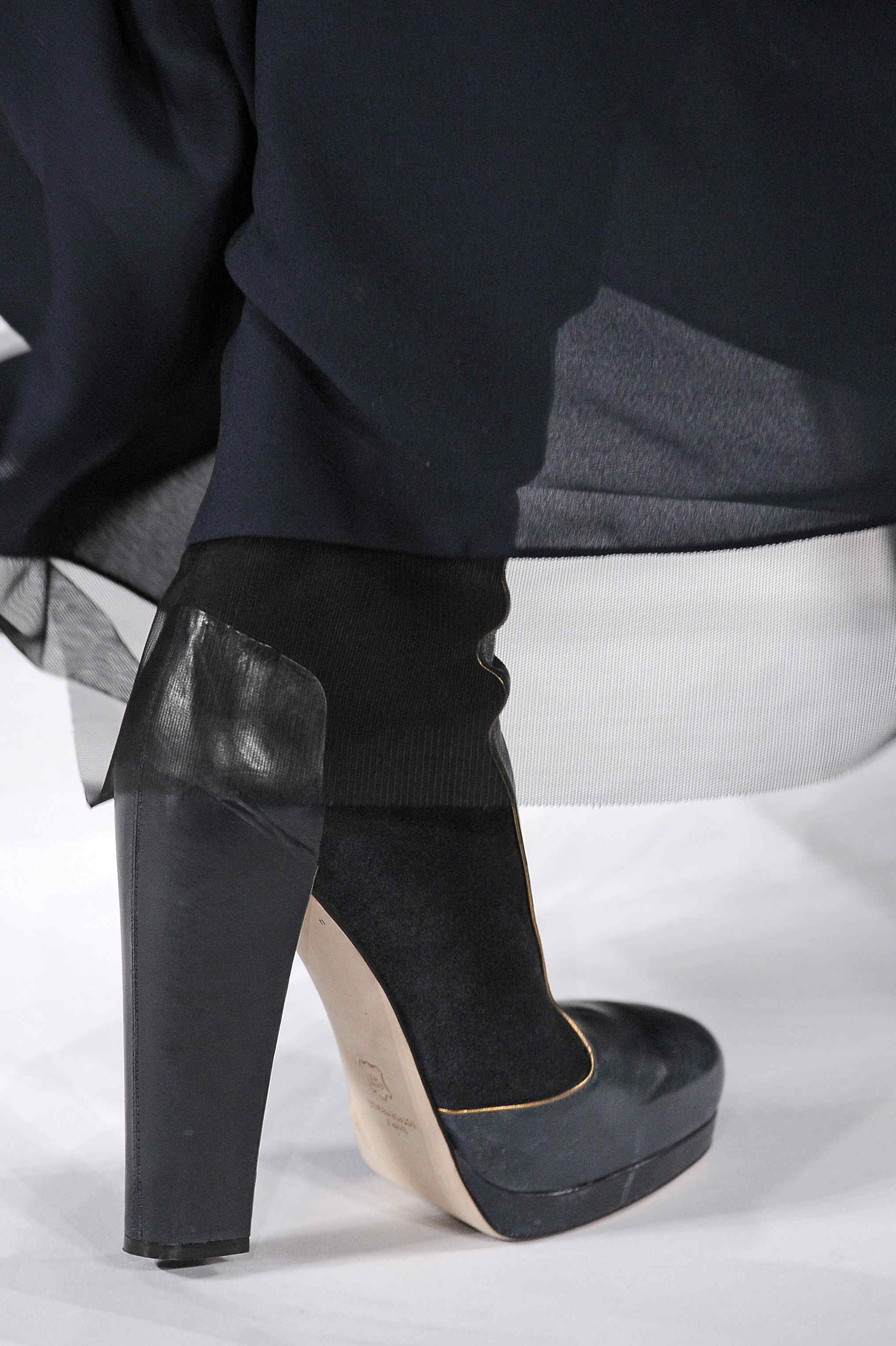 BCBG Max Azria 2011ﶬŮʿЬĸDƬ