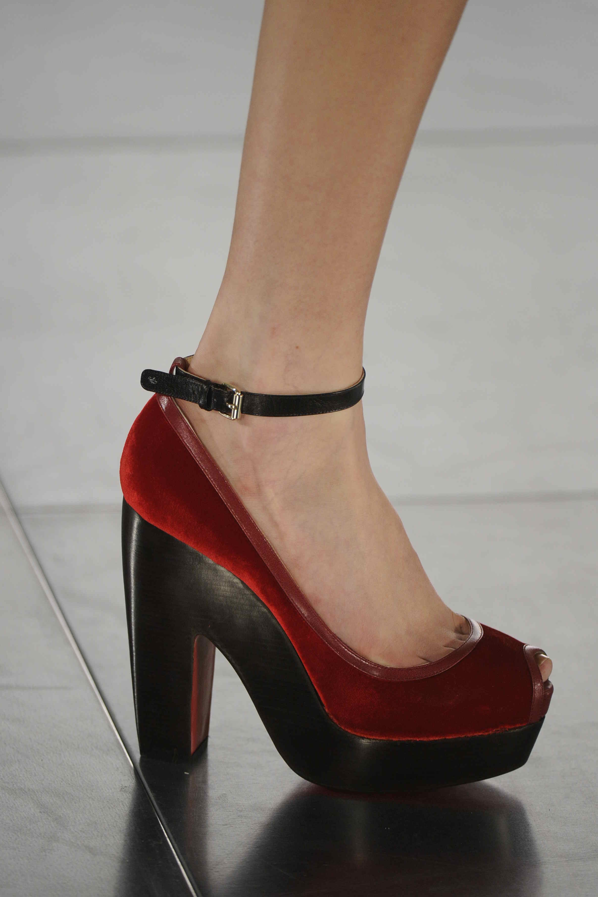 Jonathan Saunders 2011秋冬女士鞋履